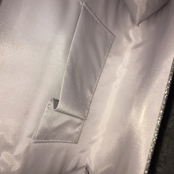 HANDBAG - Picture 3 of 3